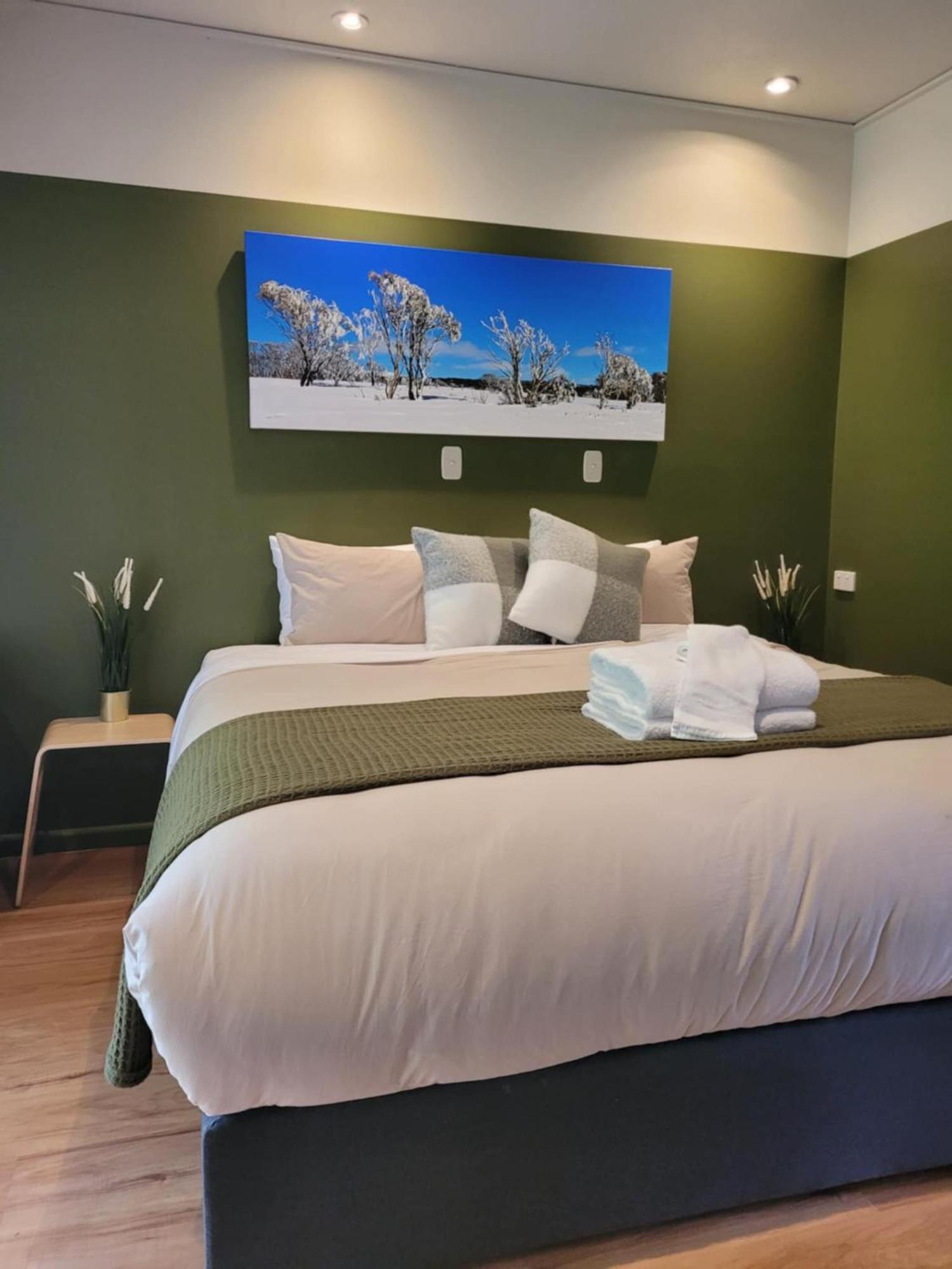 The Bright Motor Inn Ngoại thất bức ảnh