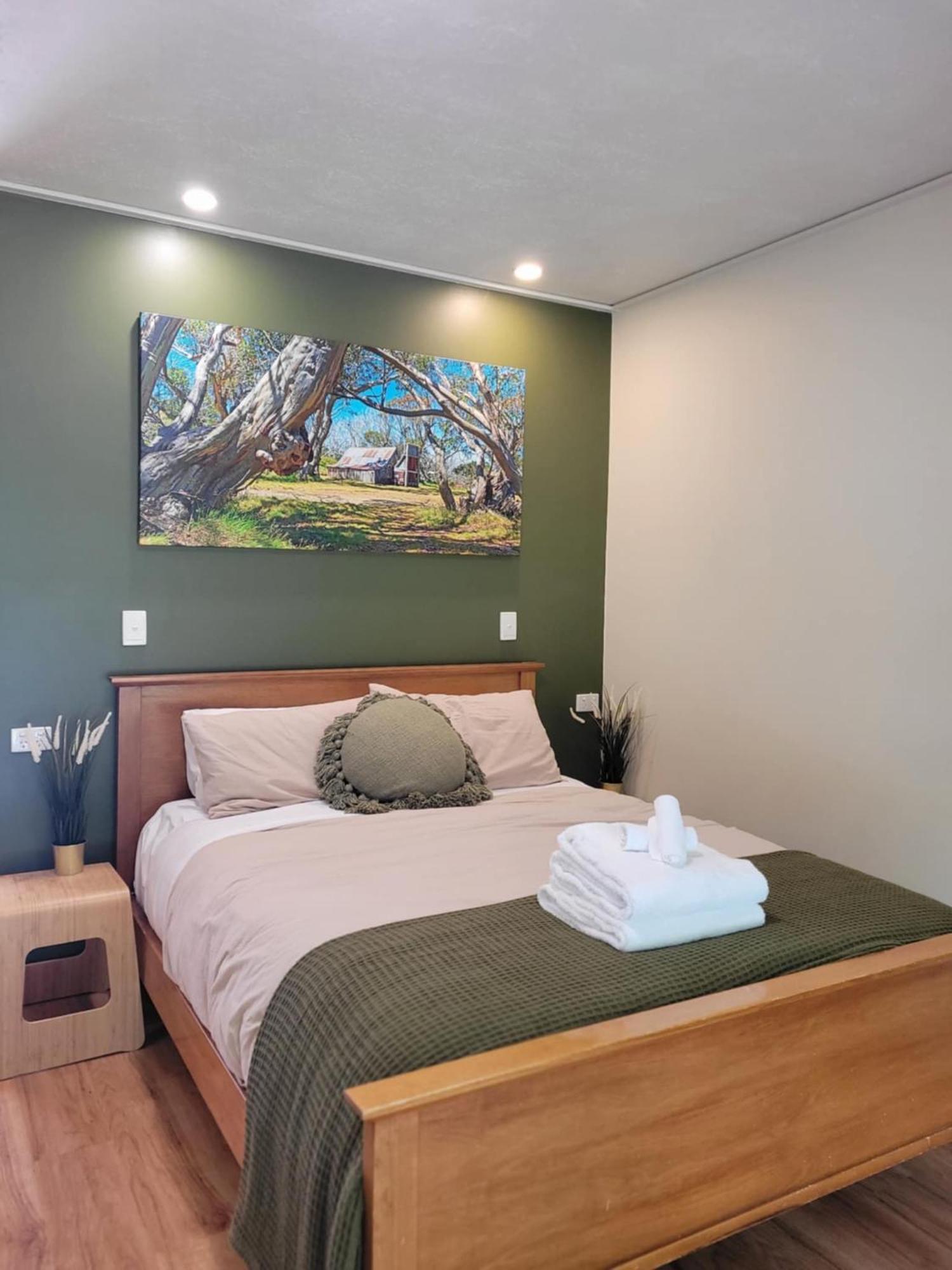 The Bright Motor Inn Ngoại thất bức ảnh